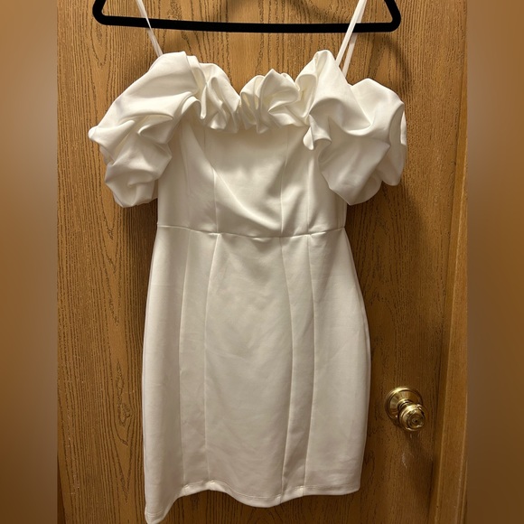 Windsor Dresses & Skirts - Windsor White Dress Ruffle Strapless Mini Dress